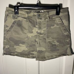 Seven camouflage shorts size 8